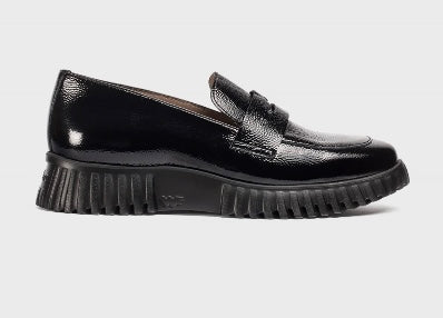 Wonders A4402 Black Loafers