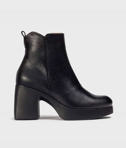 Wonders H-4981 Black Leather Boots