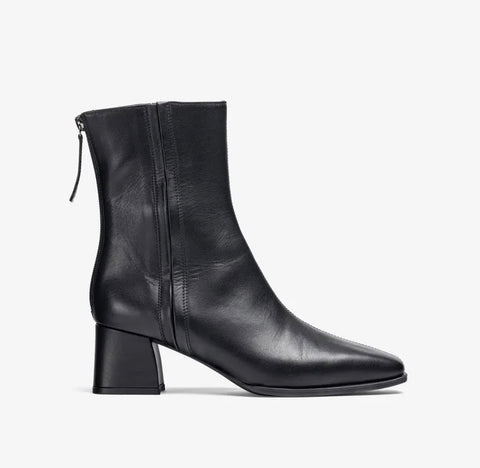 Unisa Lucas Black Ankle Boots