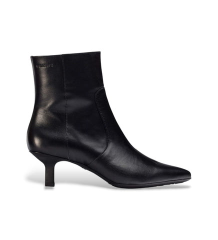 Wonders G-7111 Low Heel Black Boots